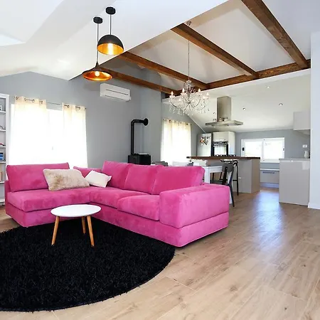 Visnja Apartment *
